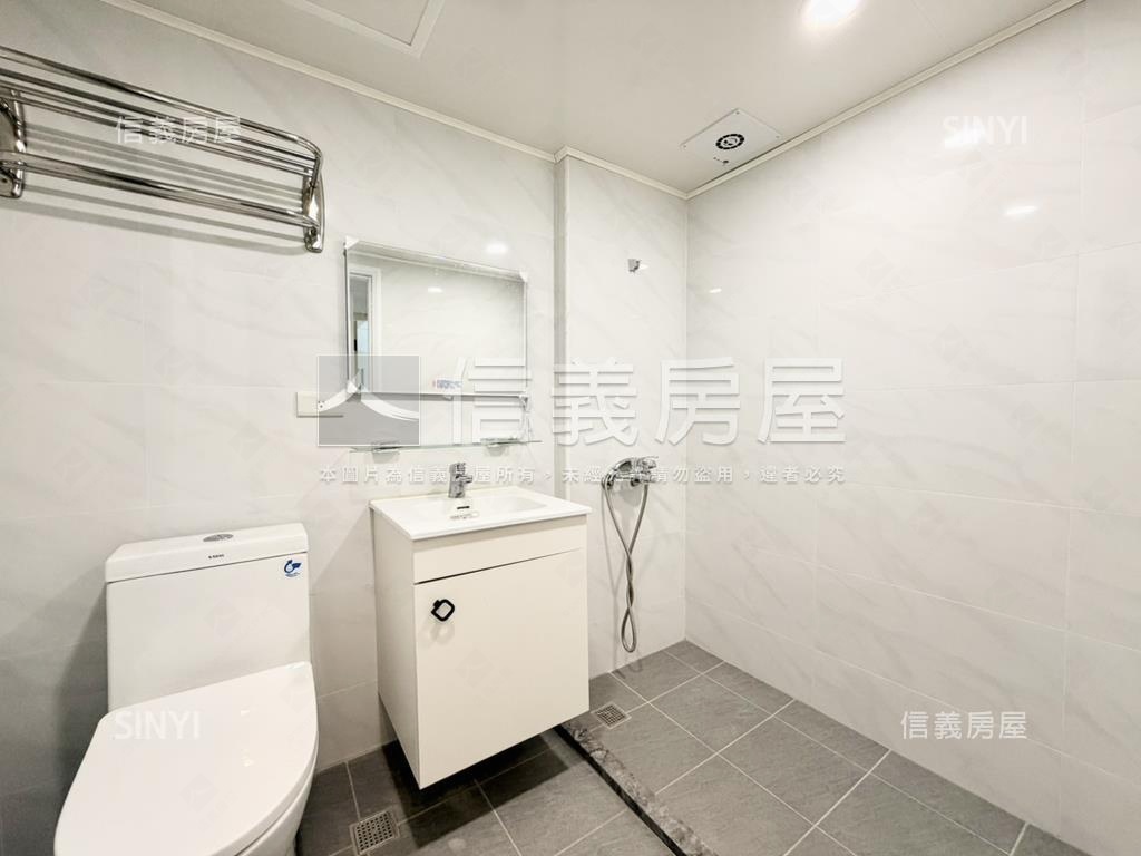 低自備近捷運大三房附車位房屋室內格局與周邊環境