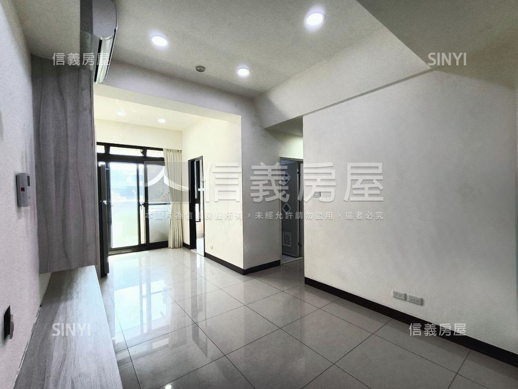 東區臻藏。電梯三房房屋室內格局與周邊環境