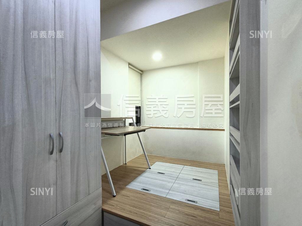 東區臻藏。電梯三房房屋室內格局與周邊環境