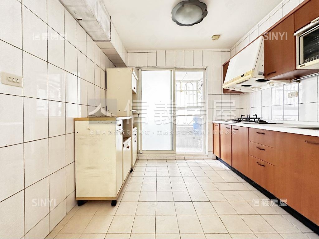 【高第】震後樓中樓平車房屋室內格局與周邊環境