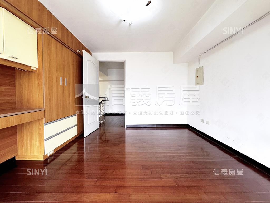 【高第】震後樓中樓平車房屋室內格局與周邊環境