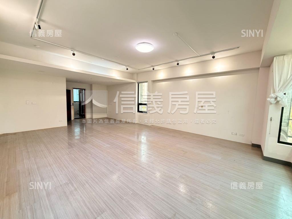 農１６裕誠路角窗透店房屋室內格局與周邊環境