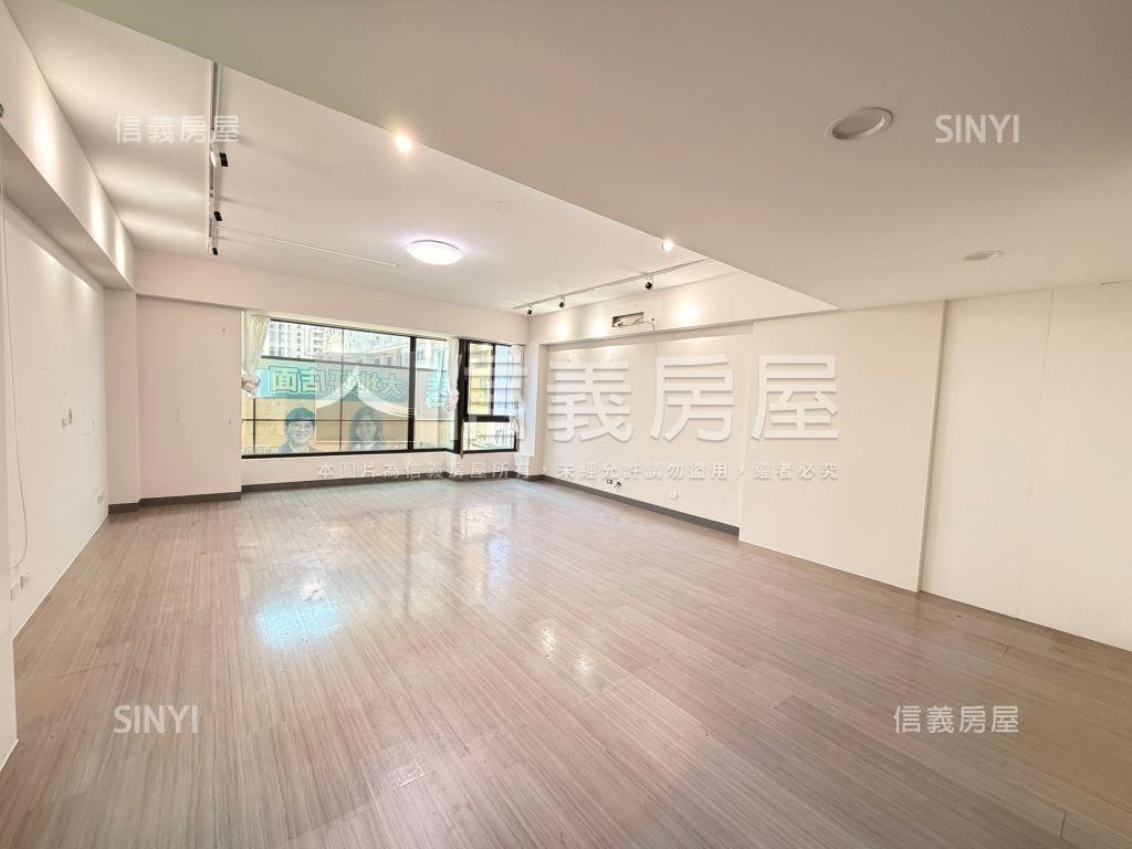 農１６裕誠路角窗透店房屋室內格局與周邊環境