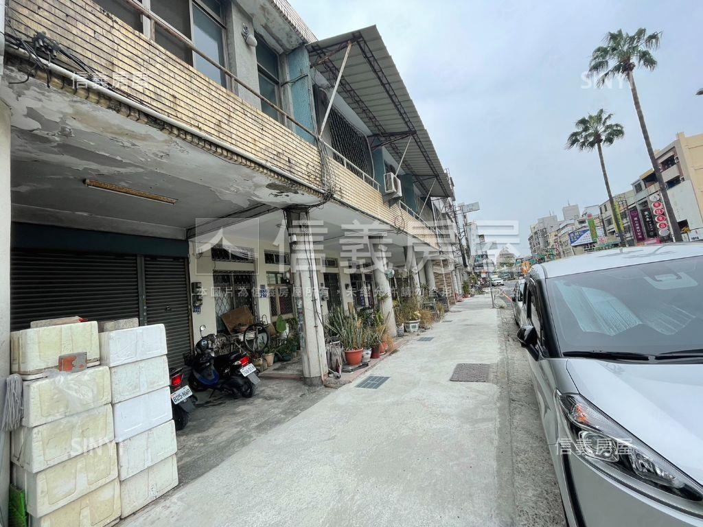 正忠明路鄰西屯店面透天房屋室內格局與周邊環境