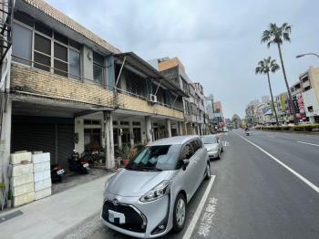 正忠明路鄰西屯店面透天