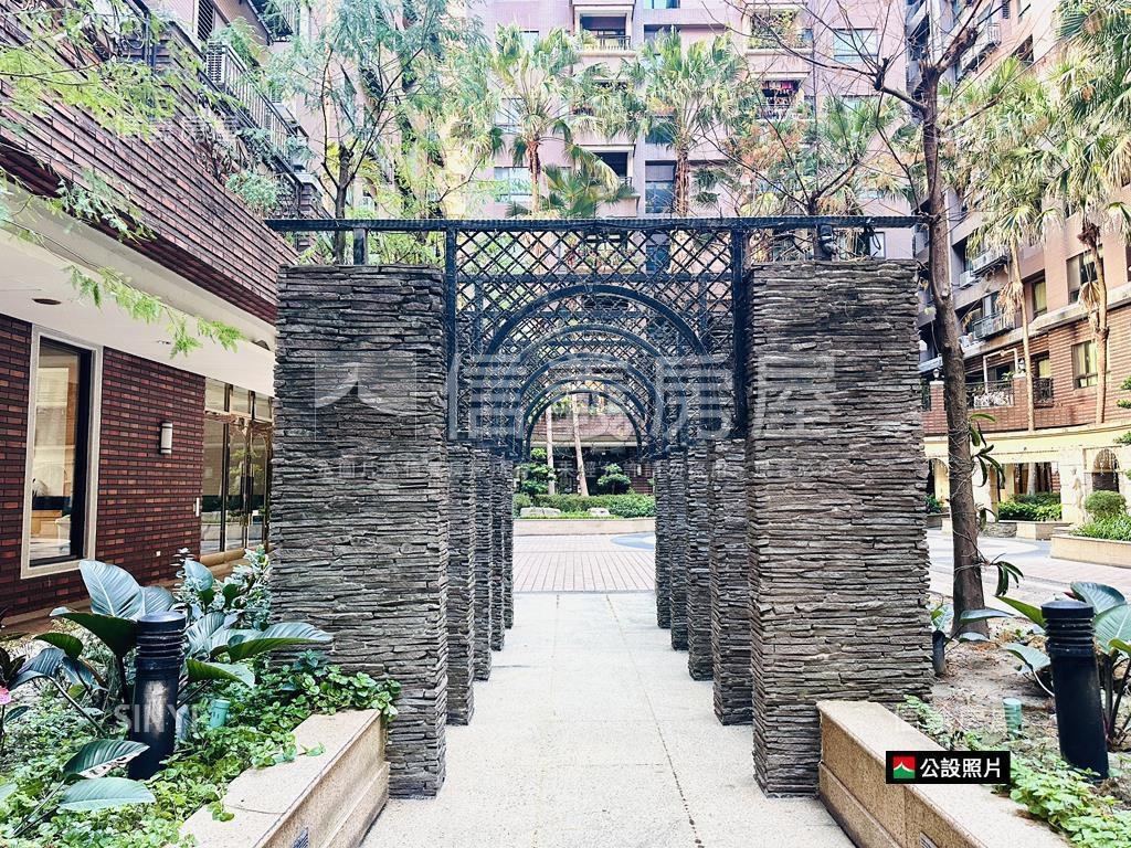 康橋。近未來捷運首席雅居房屋室內格局與周邊環境