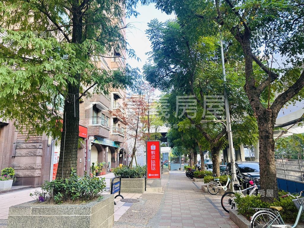 康橋。近未來捷運首席雅居房屋室內格局與周邊環境