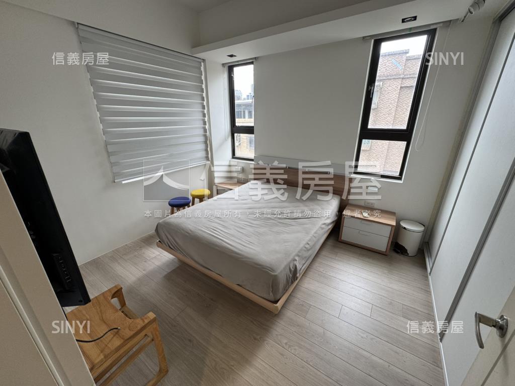 鳳霖文山邊間電梯三房車位房屋室內格局與周邊環境