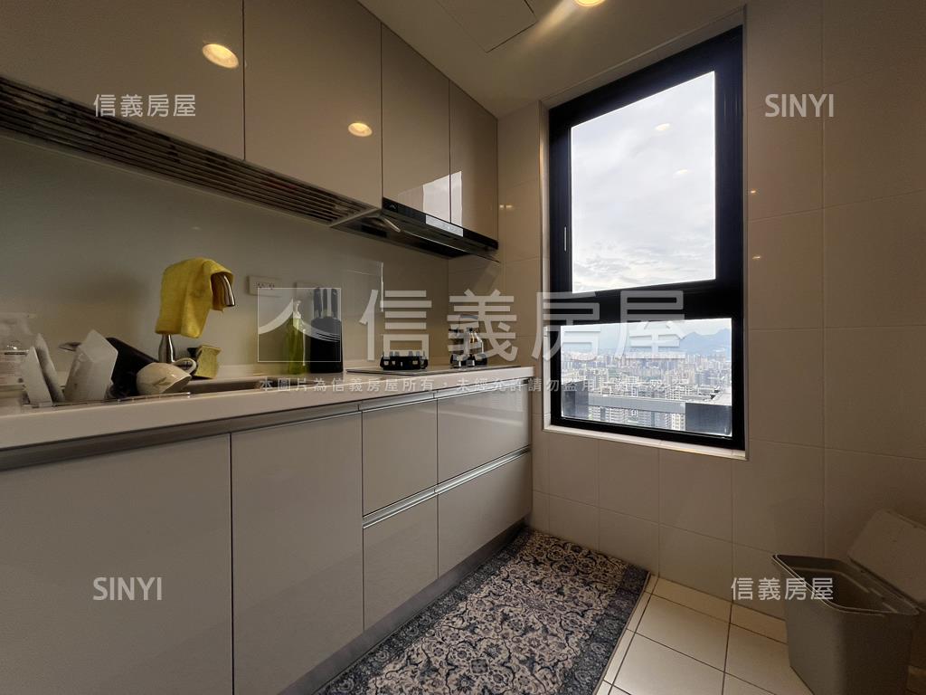 海洋都心高樓稀有面向房屋室內格局與周邊環境