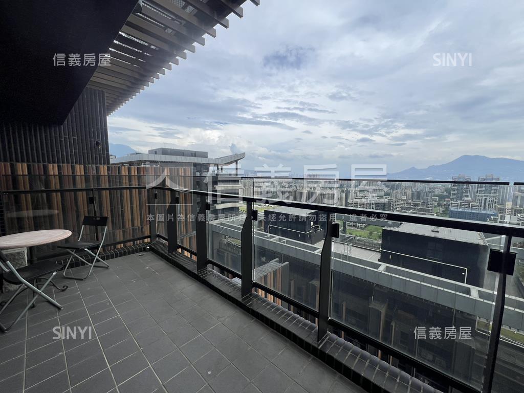 海洋都心高樓稀有面向房屋室內格局與周邊環境