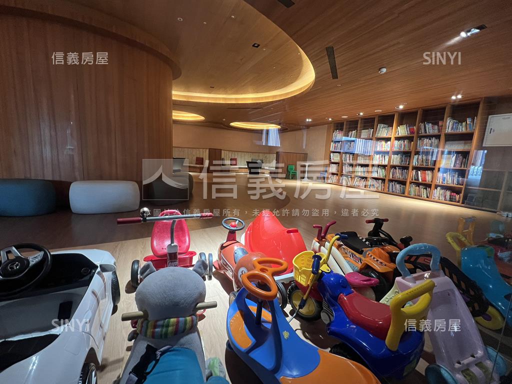 海洋都心高樓稀有面向房屋室內格局與周邊環境