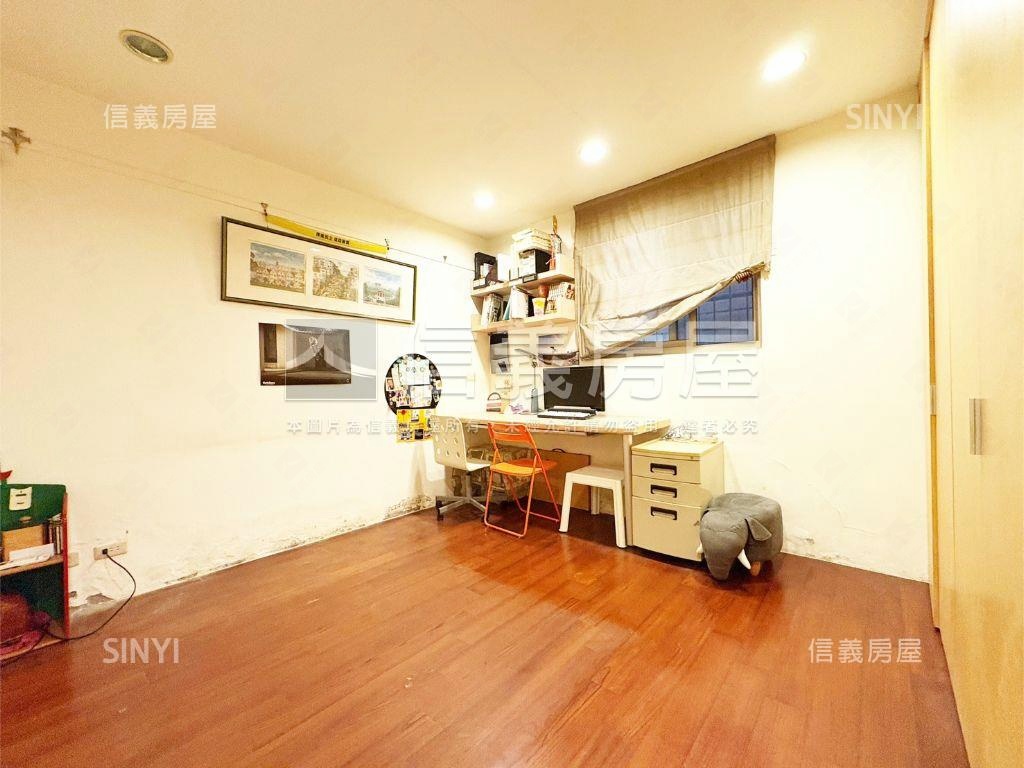 專任＊石牌樹景一樓好停車房屋室內格局與周邊環境