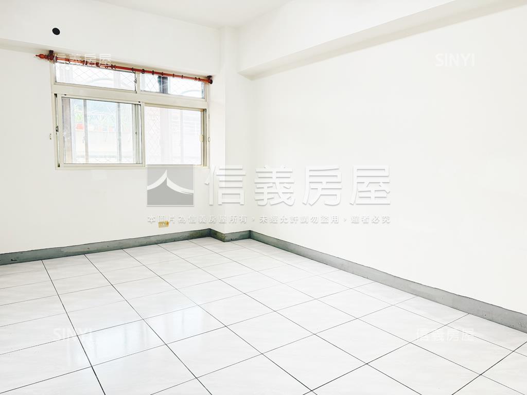 明德捷運文山華廈四房房屋室內格局與周邊環境