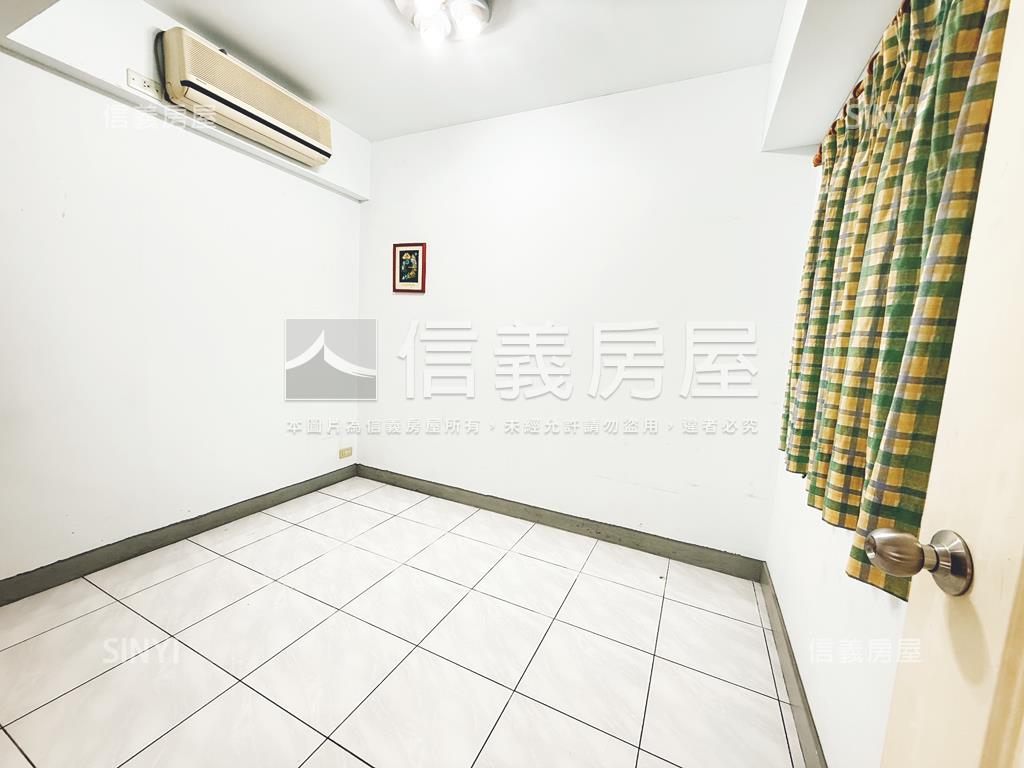 明德捷運文山華廈四房房屋室內格局與周邊環境