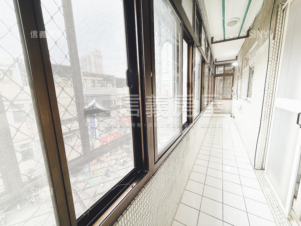 明德捷運文山華廈四房房屋室內格局與周邊環境