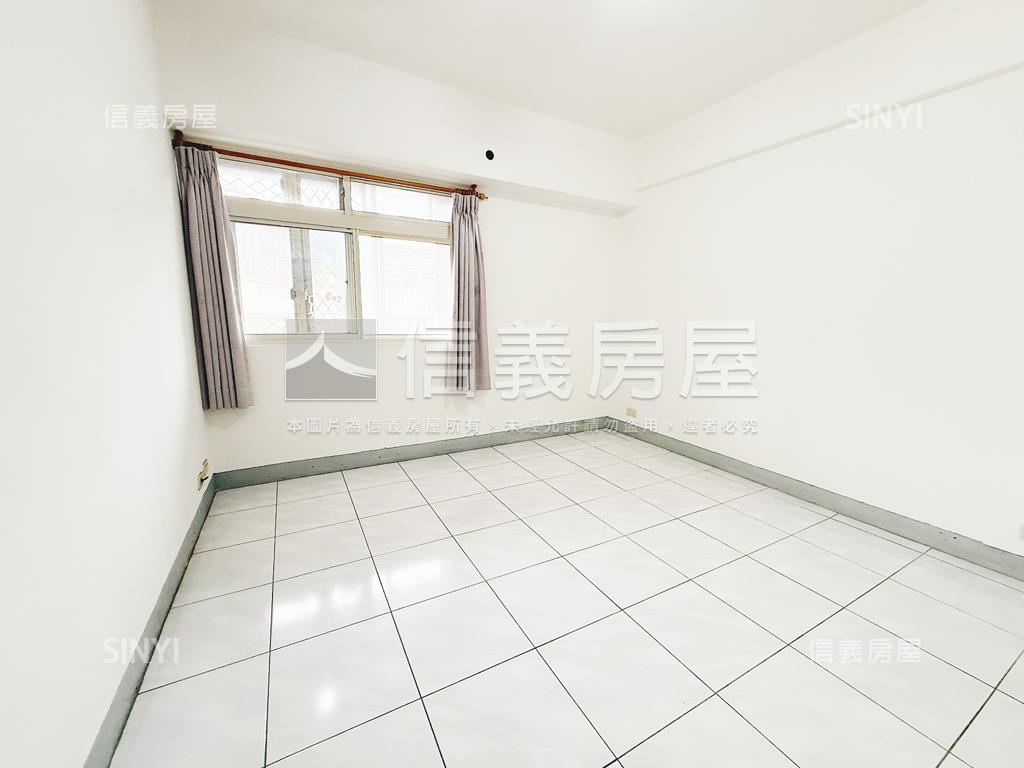 明德捷運文山華廈四房房屋室內格局與周邊環境