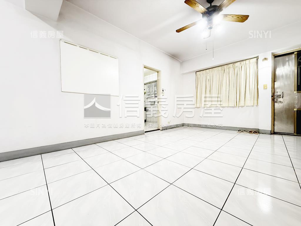 明德捷運文山華廈四房房屋室內格局與周邊環境