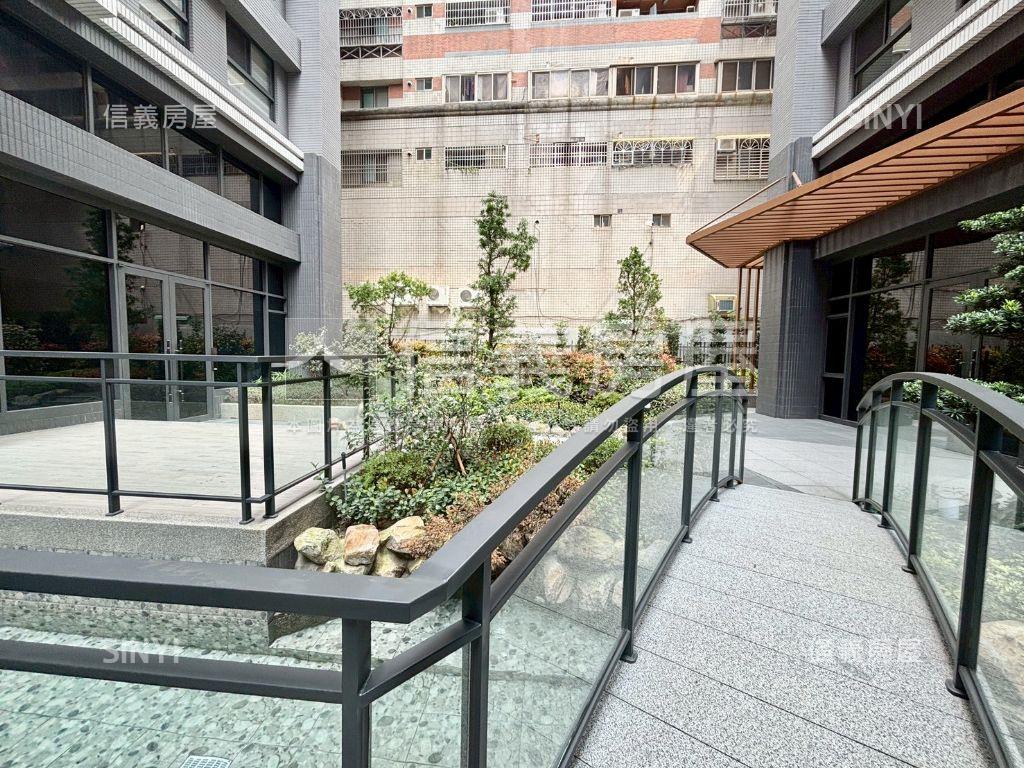 富宇上和苑三房平車房屋室內格局與周邊環境