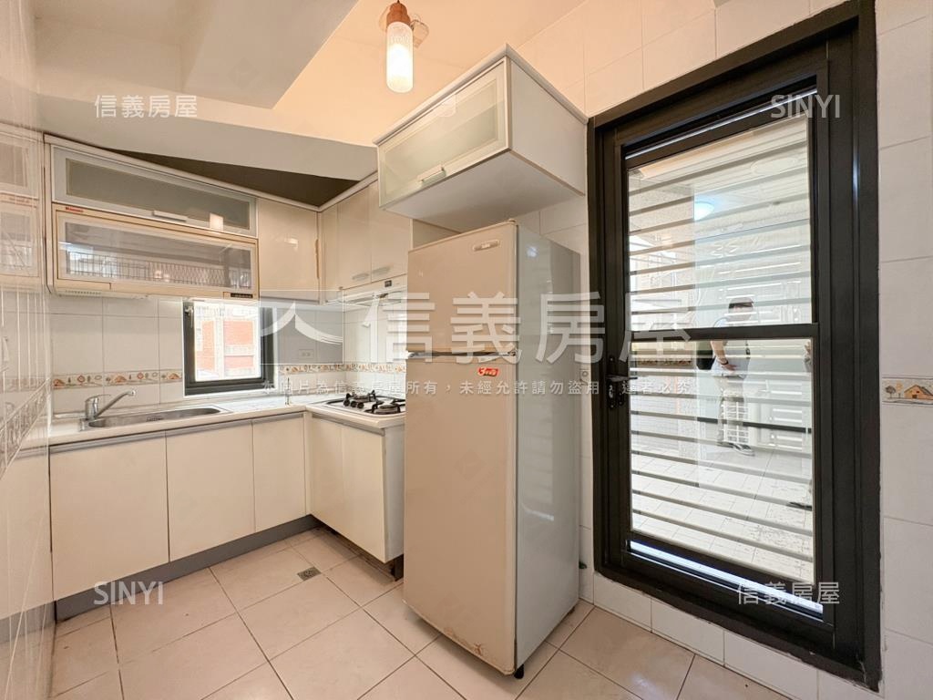 低總價百達翡翠採光２房房屋室內格局與周邊環境