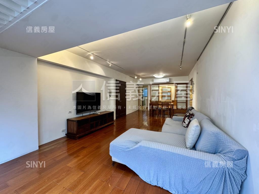 國泰華廈三房美屋房屋室內格局與周邊環境