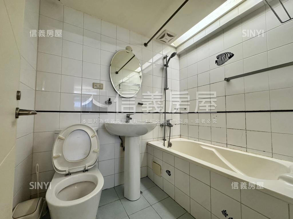 國泰華廈三房美屋房屋室內格局與周邊環境