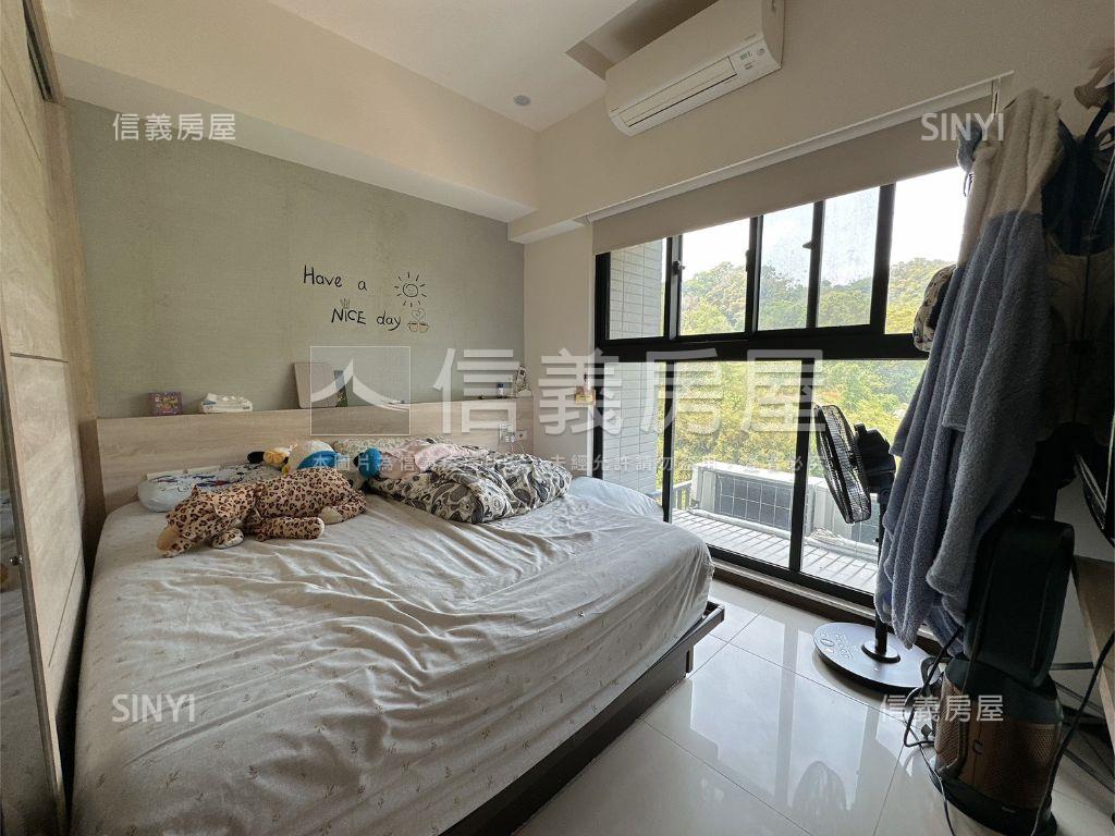 微美小丘精美兩房車位房屋室內格局與周邊環境