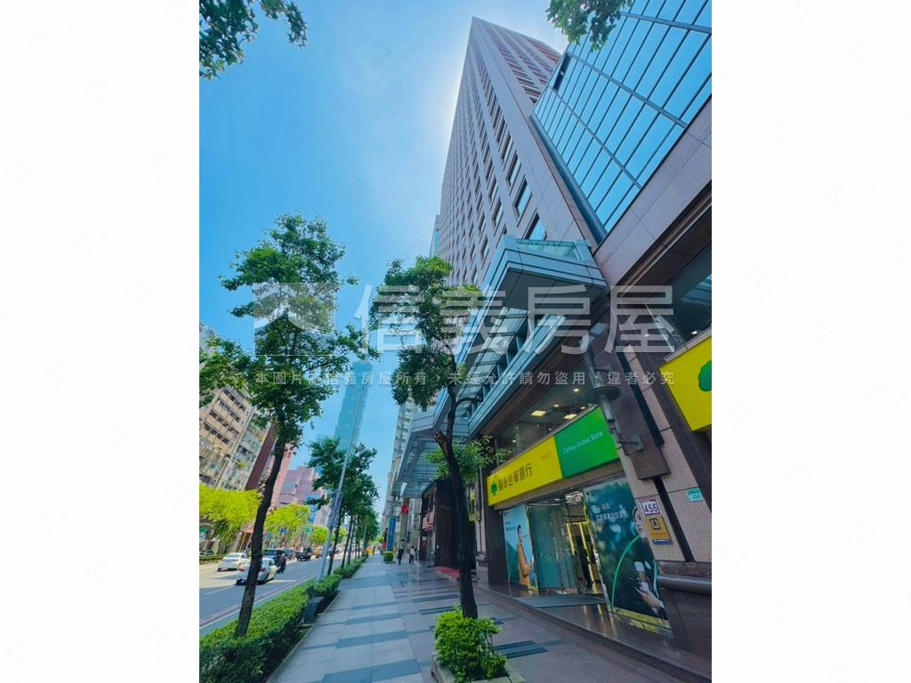 新案★世紀金融廣場★純辦房屋室內格局與周邊環境