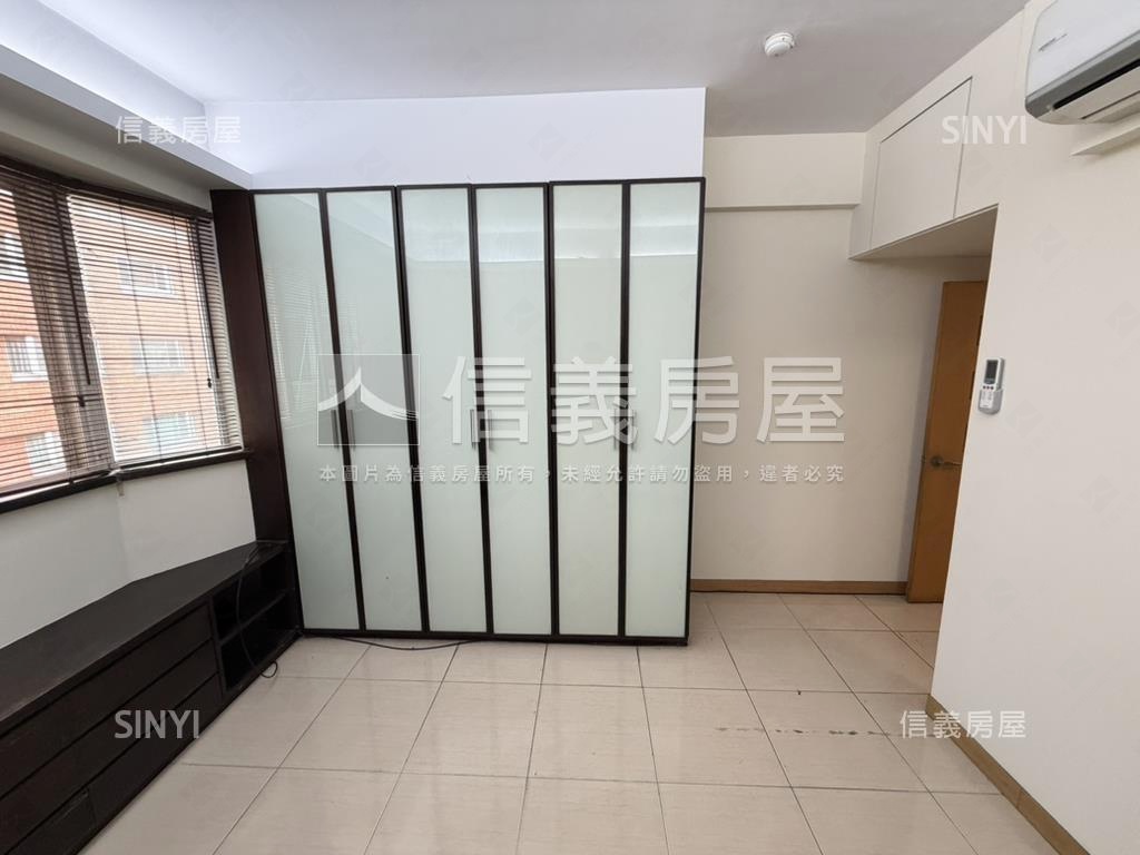 麗寶新傳次頂樓三房車位房屋室內格局與周邊環境