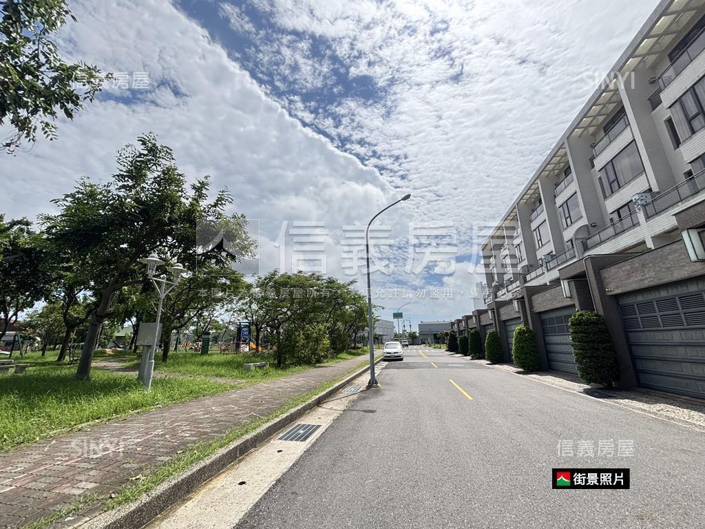 面公園三車電梯別墅房屋室內格局與周邊環境