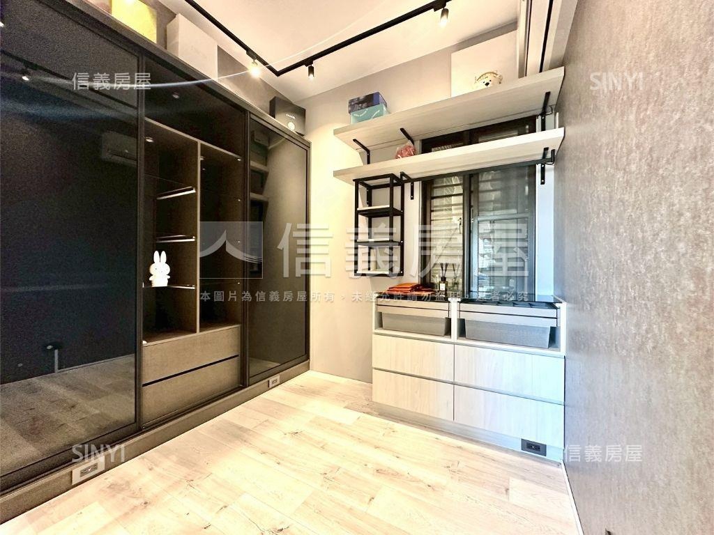 藍田公園景觀裝潢四房平車房屋室內格局與周邊環境