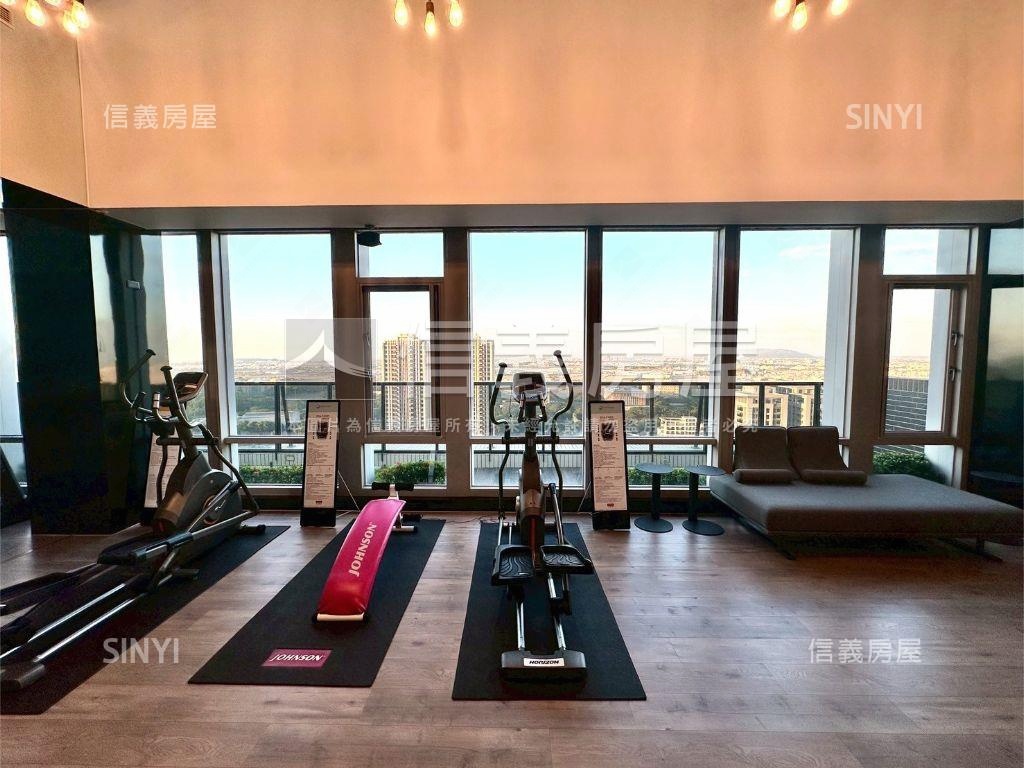 藍田公園景觀裝潢四房平車房屋室內格局與周邊環境