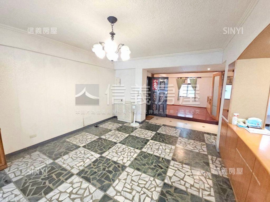店長推薦雙敦學區綠景公寓房屋室內格局與周邊環境