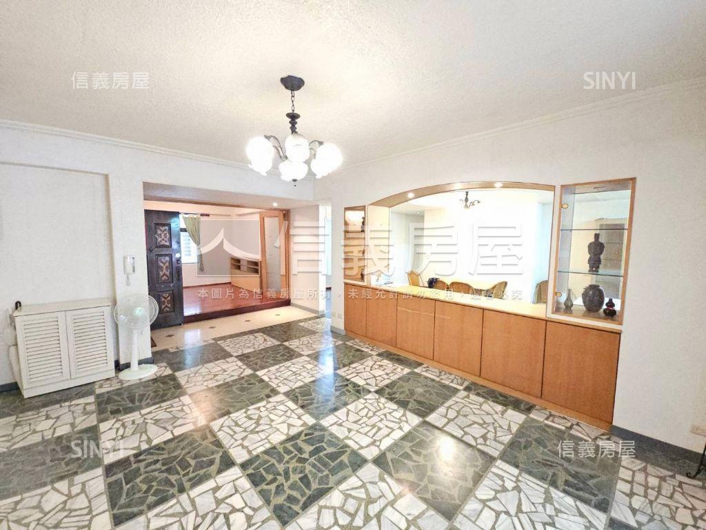 店長推薦雙敦學區綠景公寓房屋室內格局與周邊環境