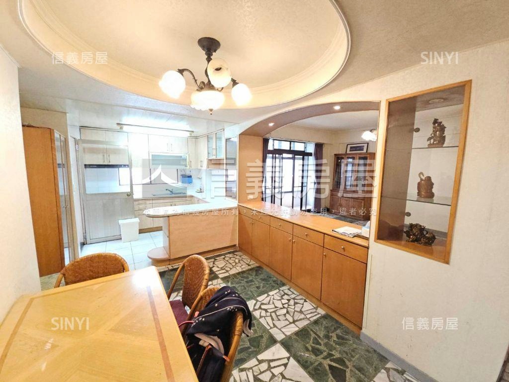 店長推薦雙敦學區綠景公寓房屋室內格局與周邊環境