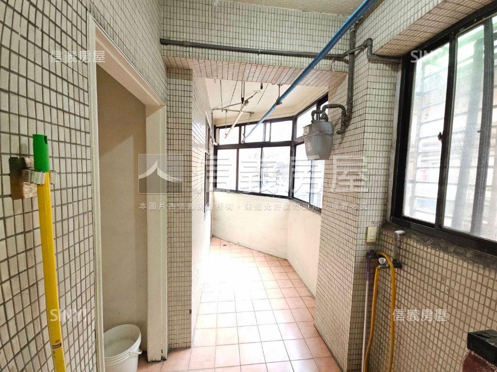 店長推薦雙敦學區綠景公寓房屋室內格局與周邊環境