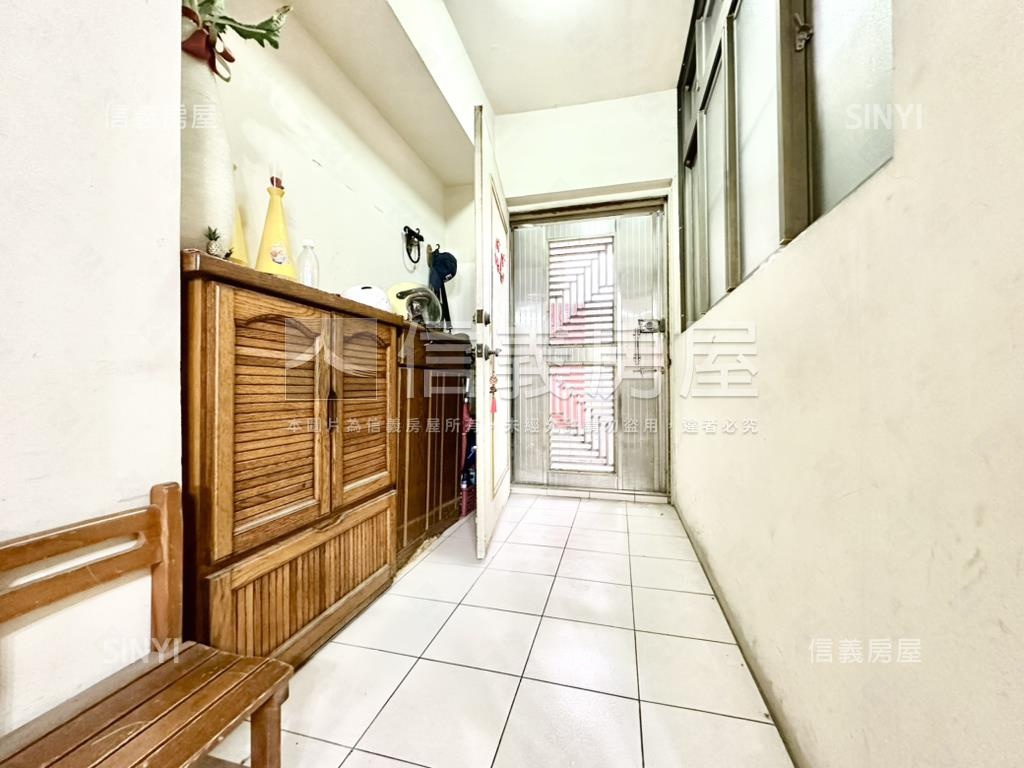 大灣國小｜溫馨三房車位宅房屋室內格局與周邊環境