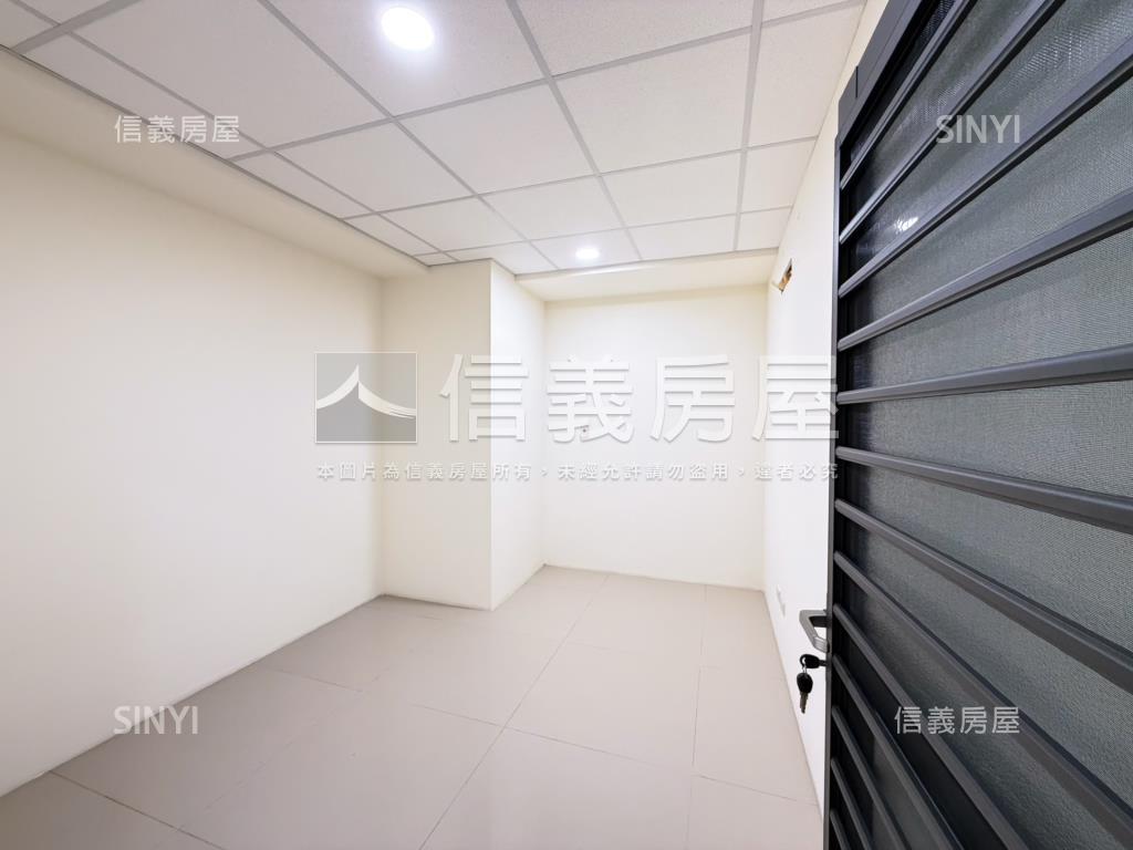 林維湖濱新綻店面Ａ房屋室內格局與周邊環境