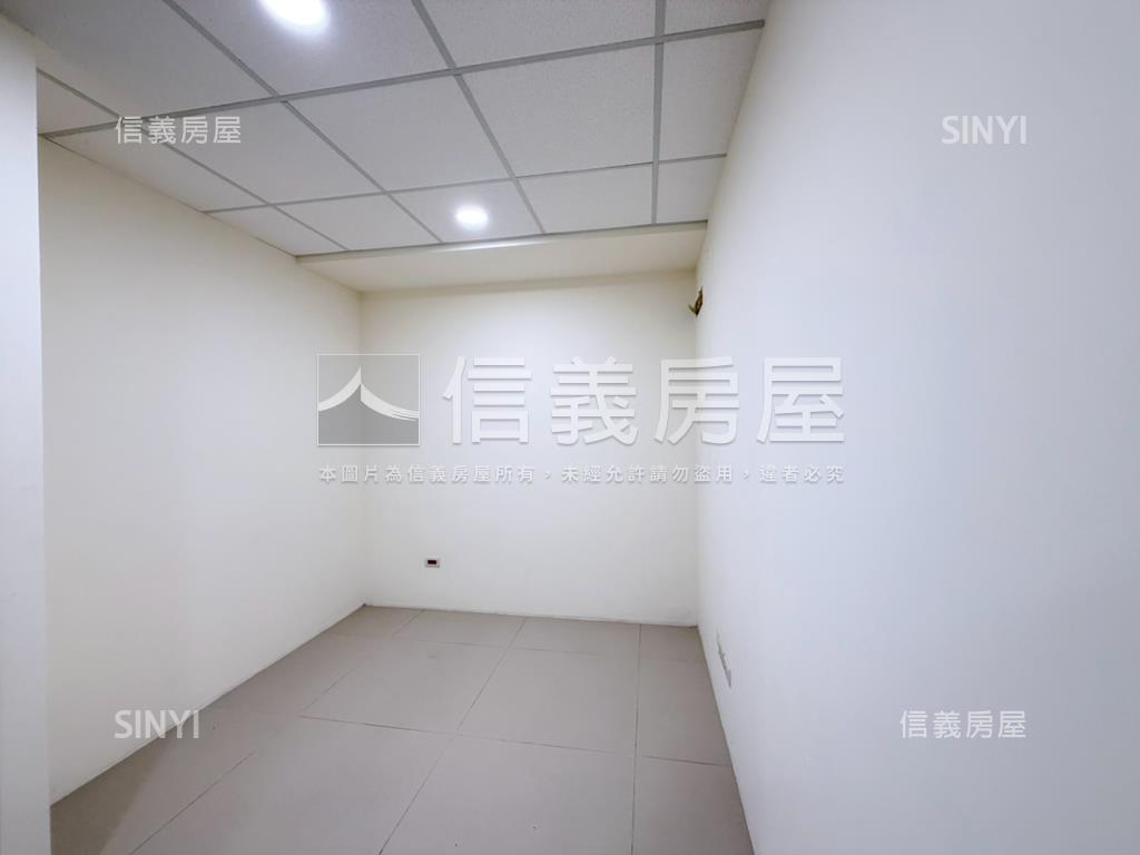 林維湖濱新綻店面Ａ房屋室內格局與周邊環境