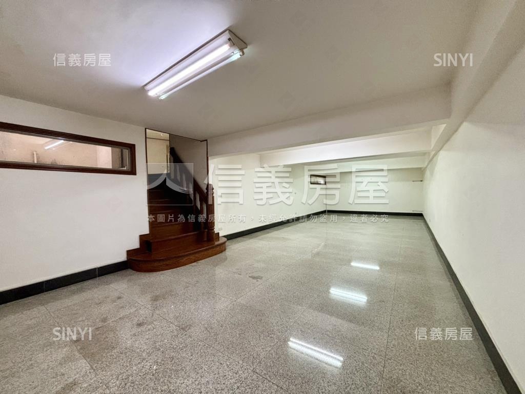 北區｜大地坪角窗花園豪宅房屋室內格局與周邊環境