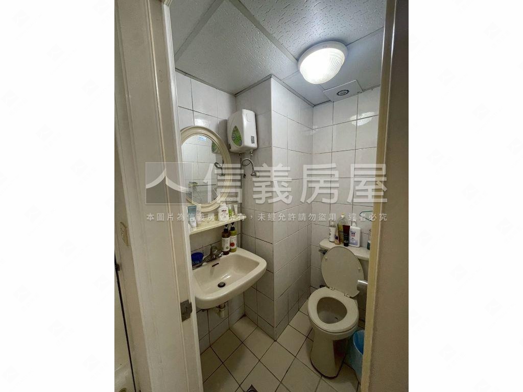 逢甲時代金鑽收租套房房屋室內格局與周邊環境