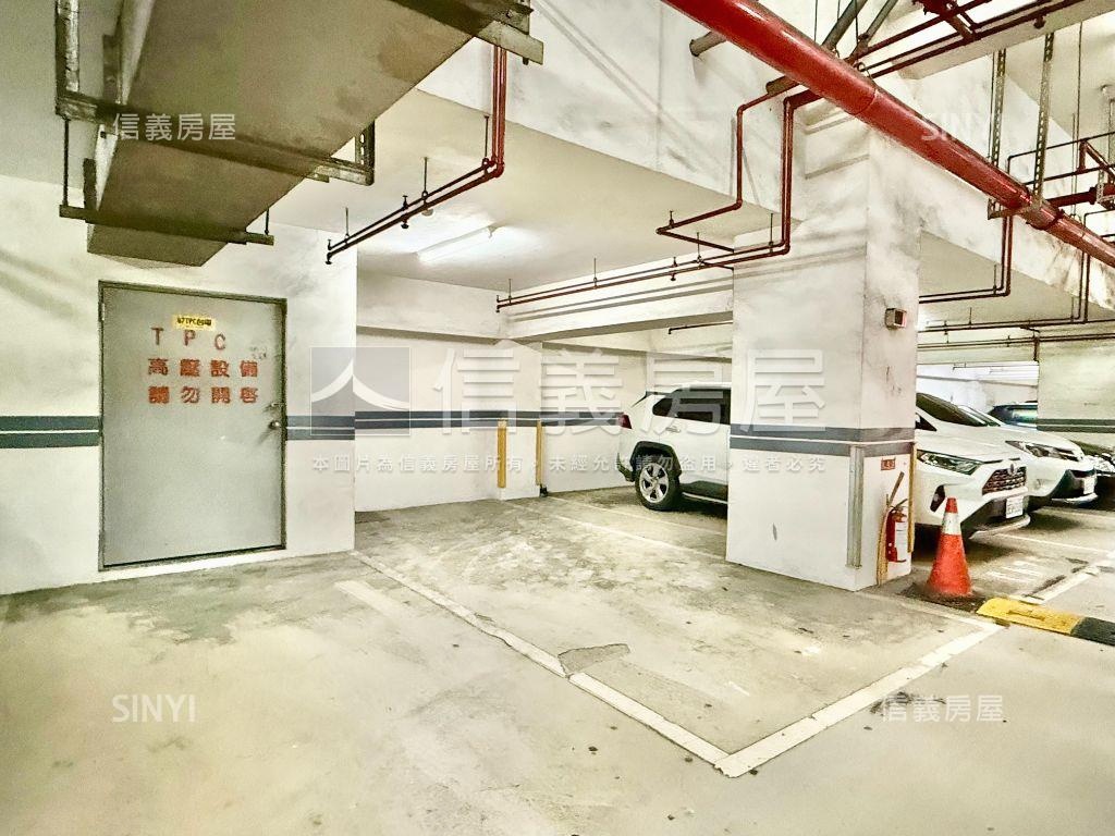 大鵬新城朝南三房平車房屋室內格局與周邊環境