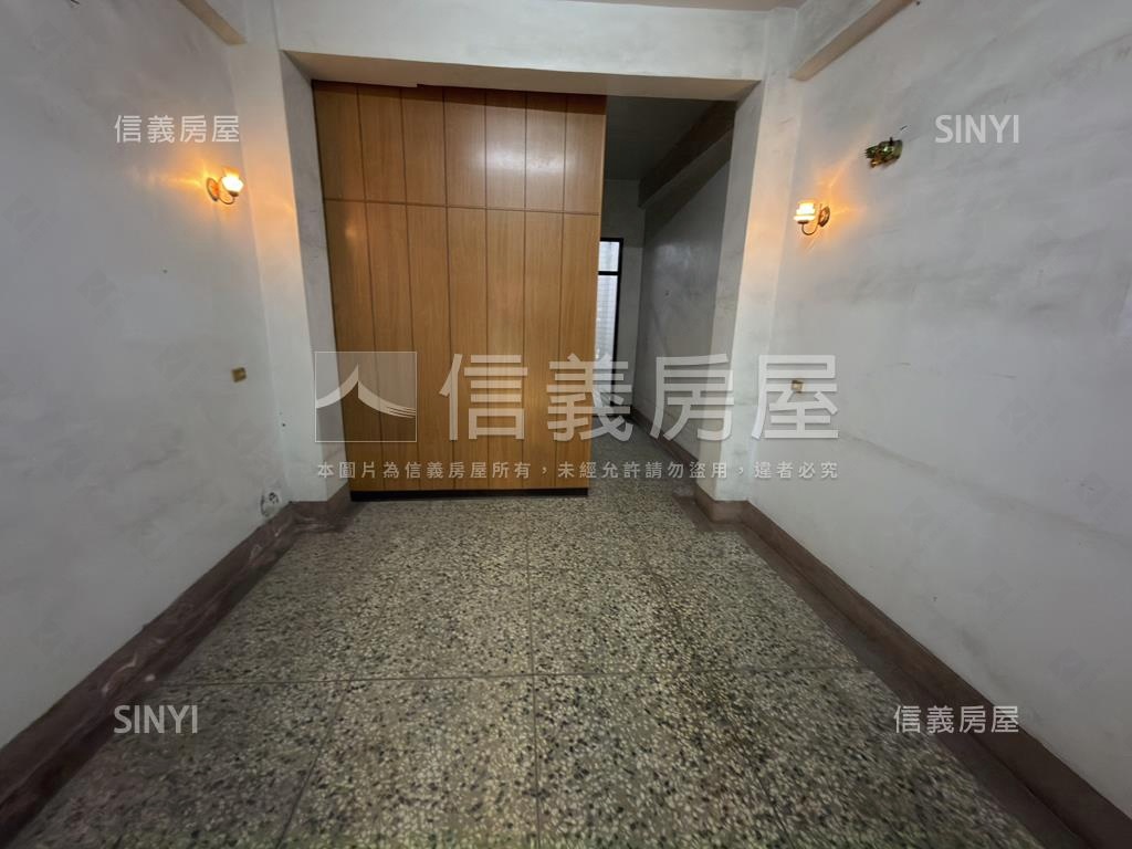 正民生路永樂商圈金店面房屋室內格局與周邊環境