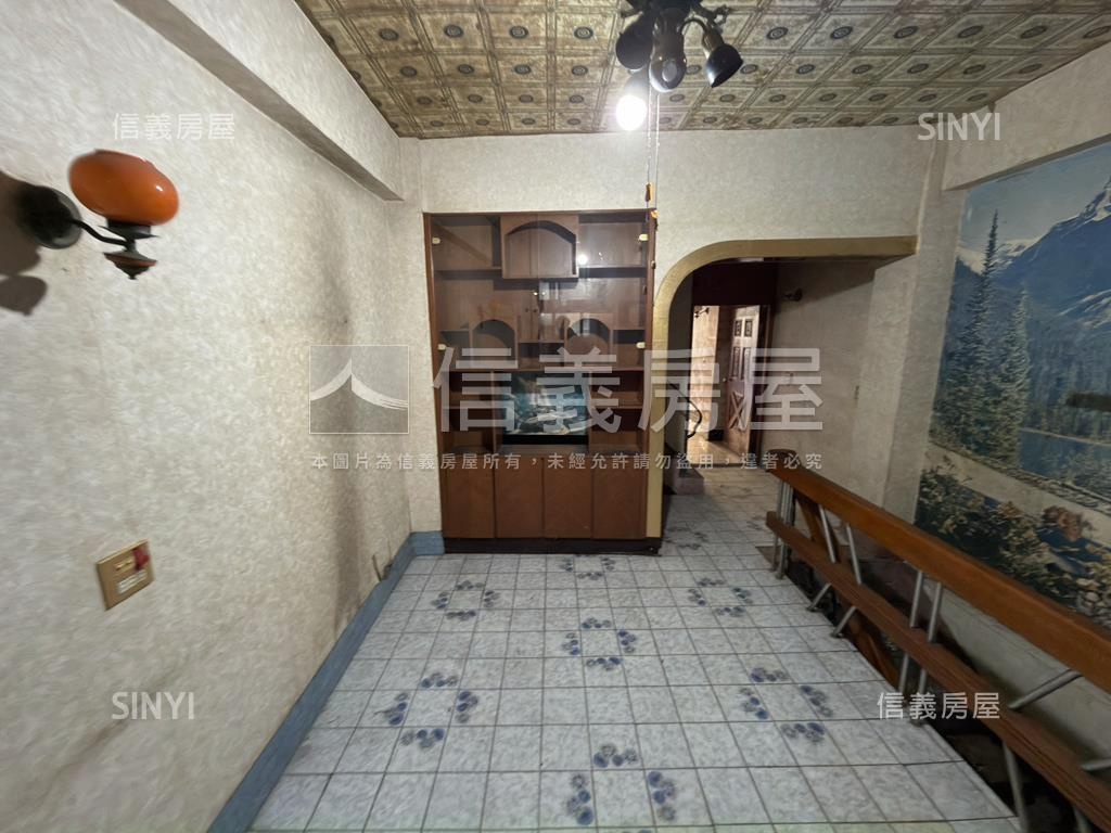 正民生路永樂商圈金店面房屋室內格局與周邊環境