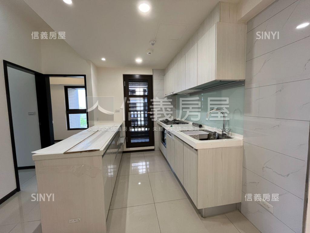 央北新成屋捷運方正４房房屋室內格局與周邊環境