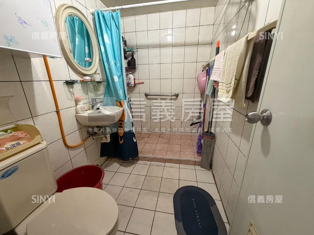 平鎮育達商圈三房平面車位房屋室內格局與周邊環境