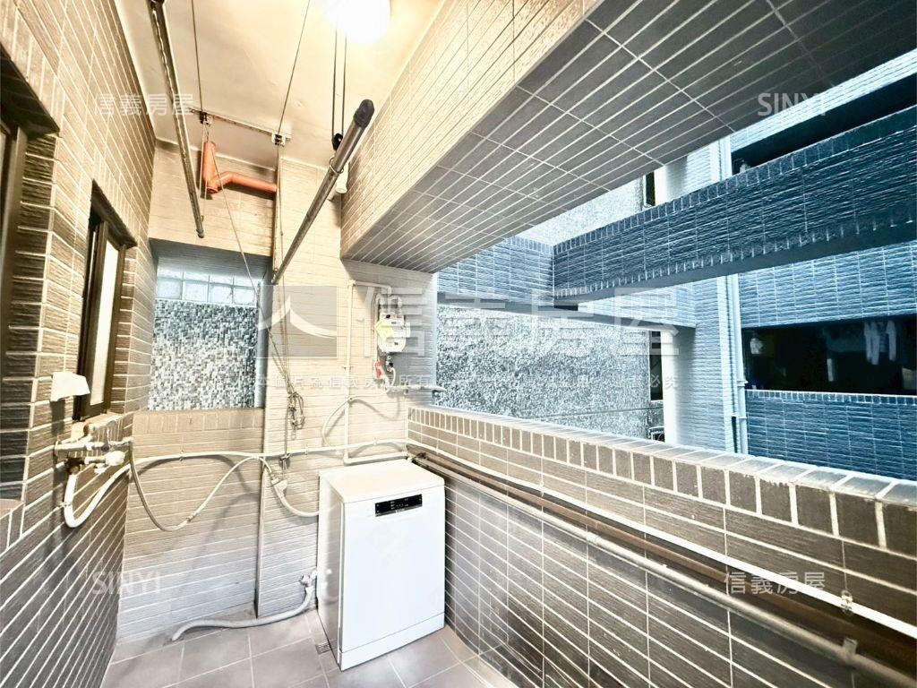 臻芯如邑｜邊間｜三房平車房屋室內格局與周邊環境