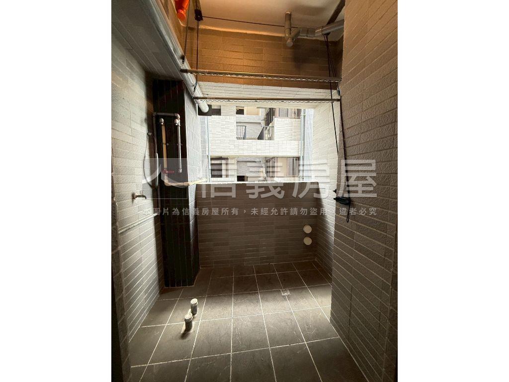 豐盛之城四房雙車位房屋室內格局與周邊環境