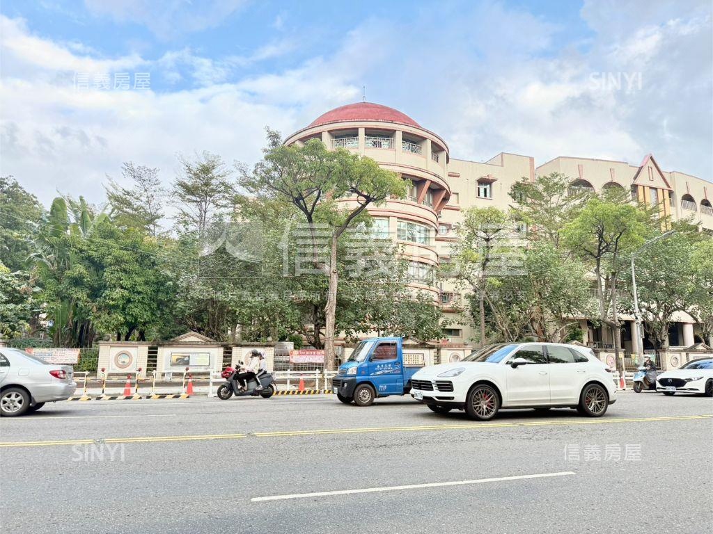 自由正路｜近國道校園透店房屋室內格局與周邊環境