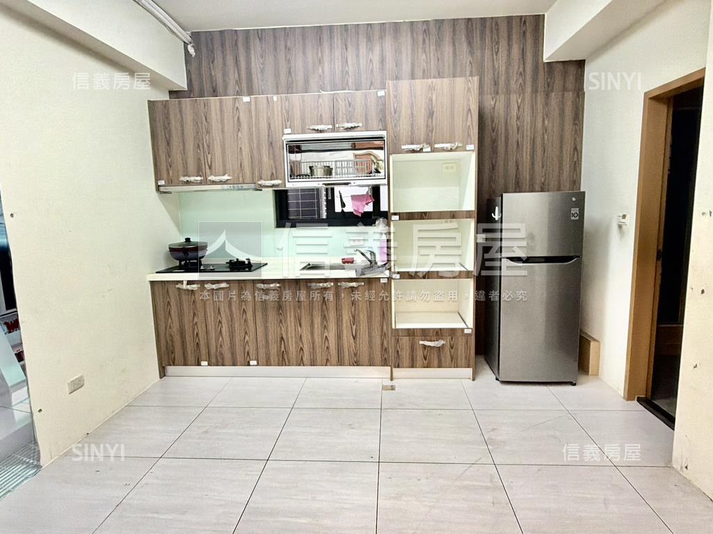 ｜中壢｜電梯前院停車豪邸房屋室內格局與周邊環境