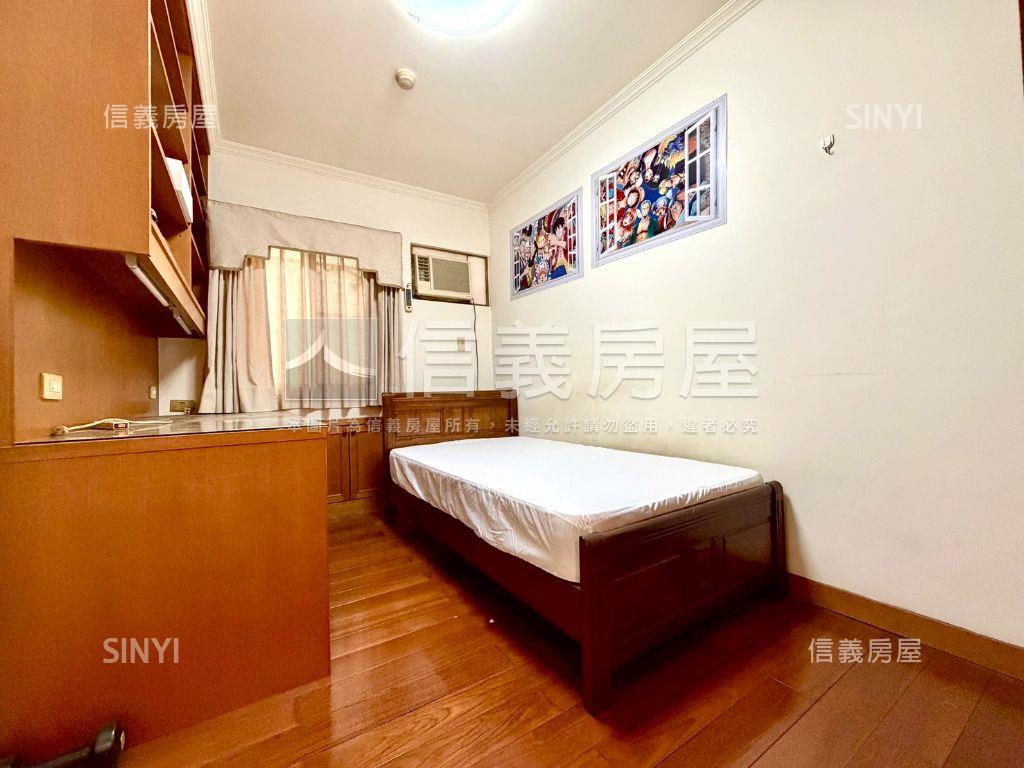 鄰輕軌雙衛開窗四房車位房屋室內格局與周邊環境